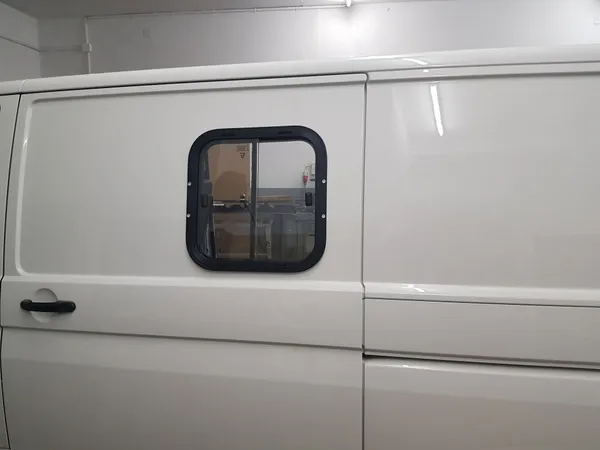 Bus VW T6 - 0