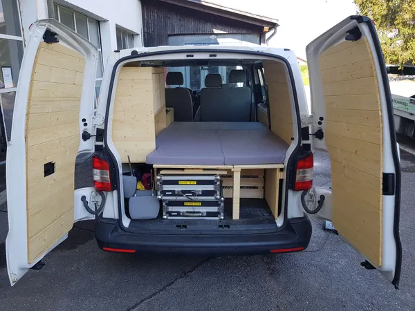 Bus VW T5 - 0