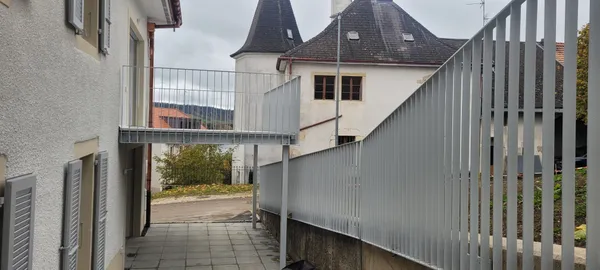 Balcon avec garde corps - 0