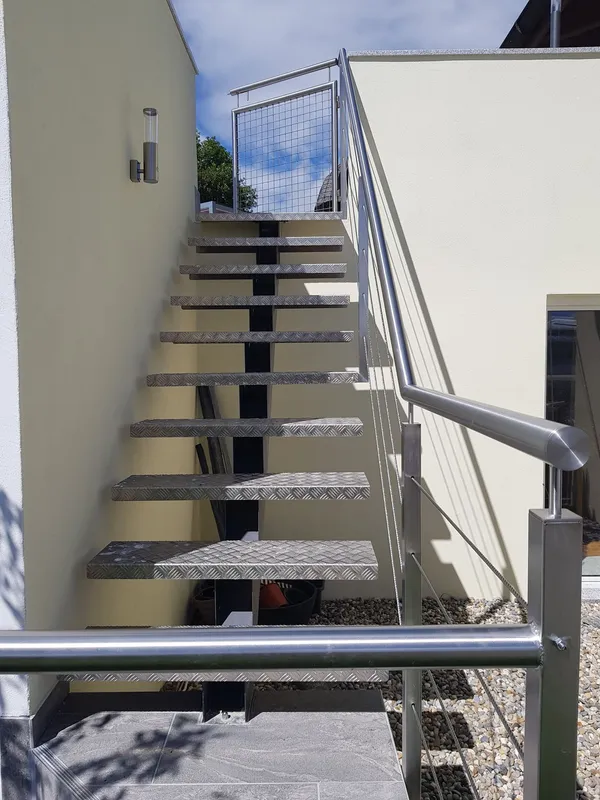 Escalier limon central - 0