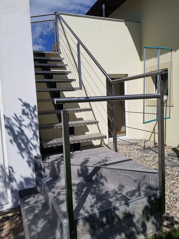 Escalier limon central - 1